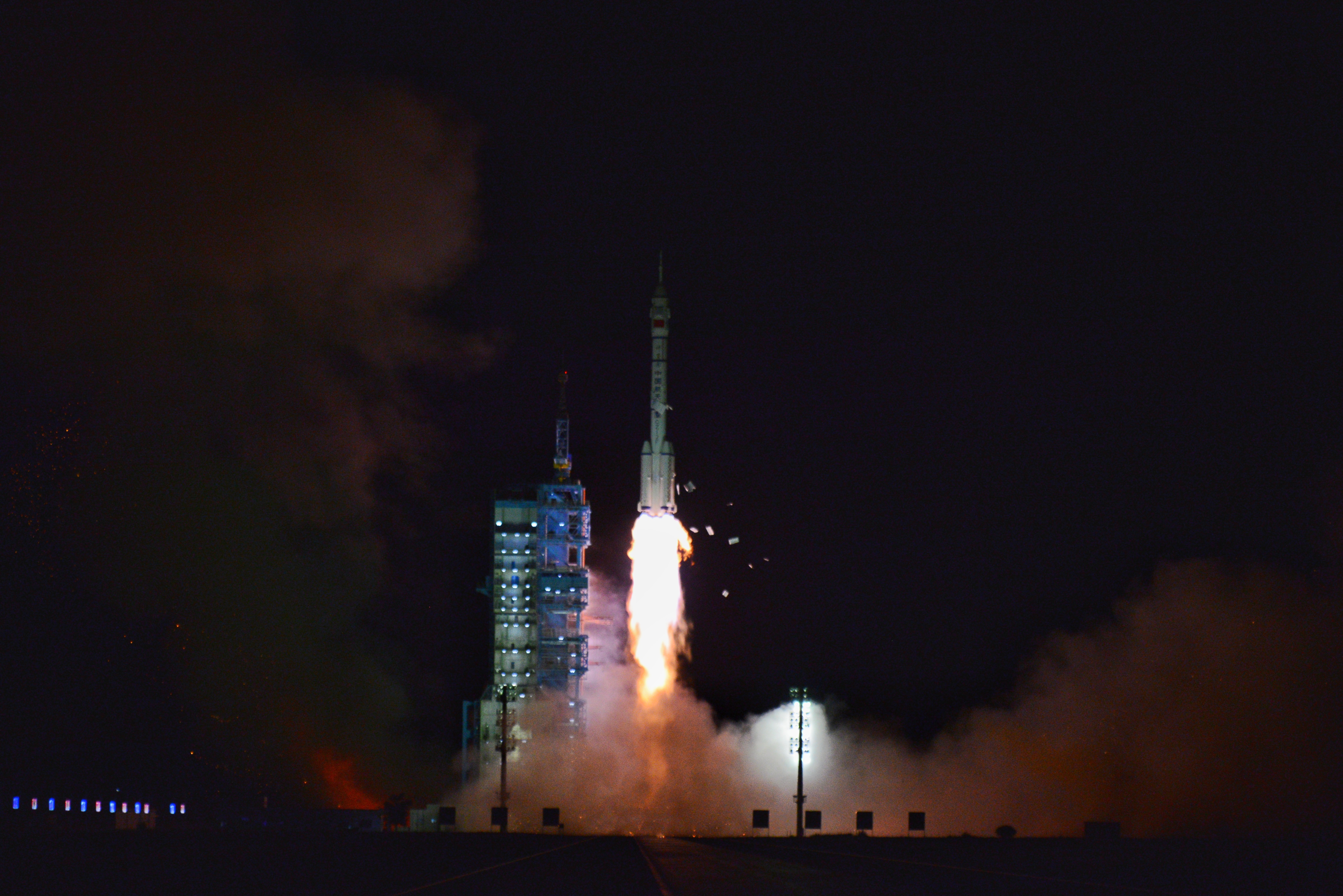 神舟十三号载人飞船发射取得圆满成功