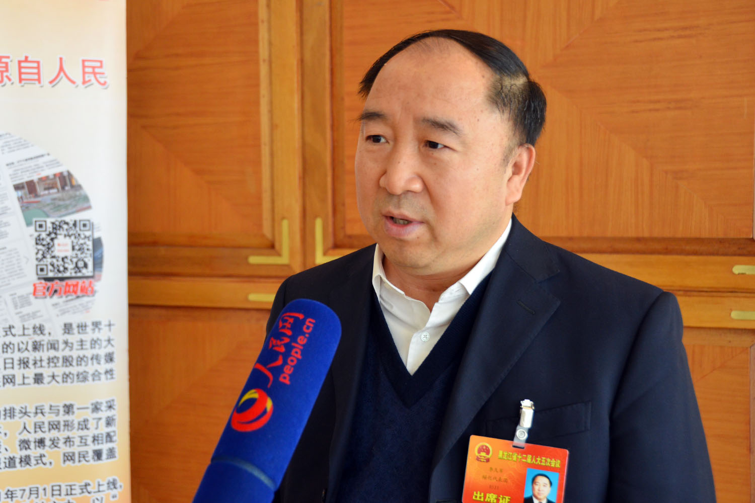 【两会访谈】李久军:书店经营业态多样化适应读者需求