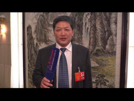 宁夏回族自治区吴忠市盐池县委书记滑志敏给人民网网友拜年